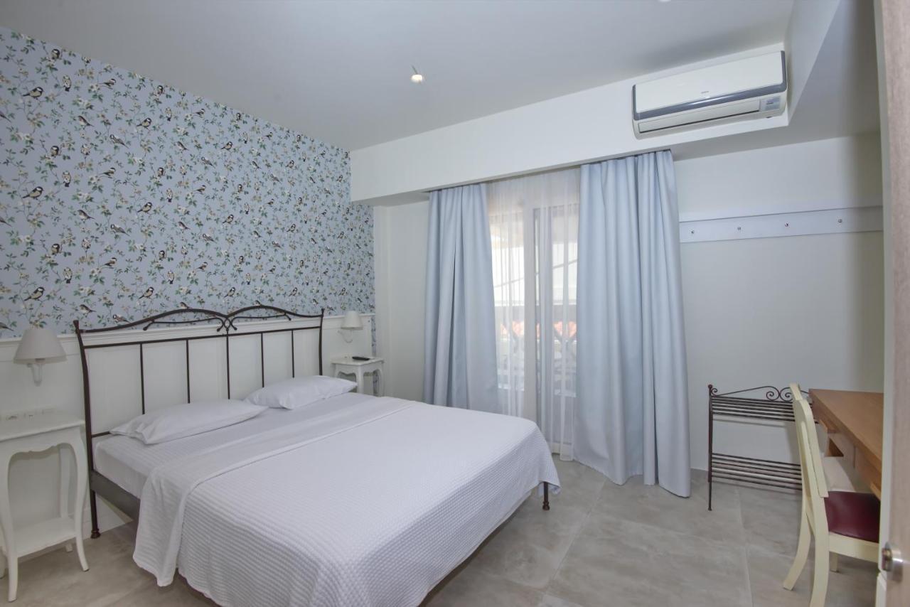 Liadromia Hotel Patitiri  Ngoại thất bức ảnh